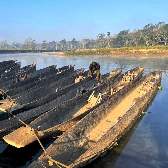 Canoe trip in Rapti River Chitwan national park