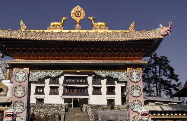 Tengboche Monastery: A Peaceful Himalayan Sanctuary Above the Clouds